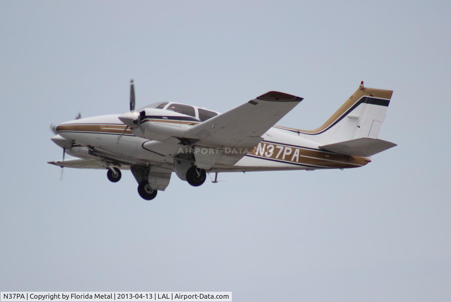 N37PA, 1969 Beech 95-B55 Baron Baron C/N TC-1267, Beech 55