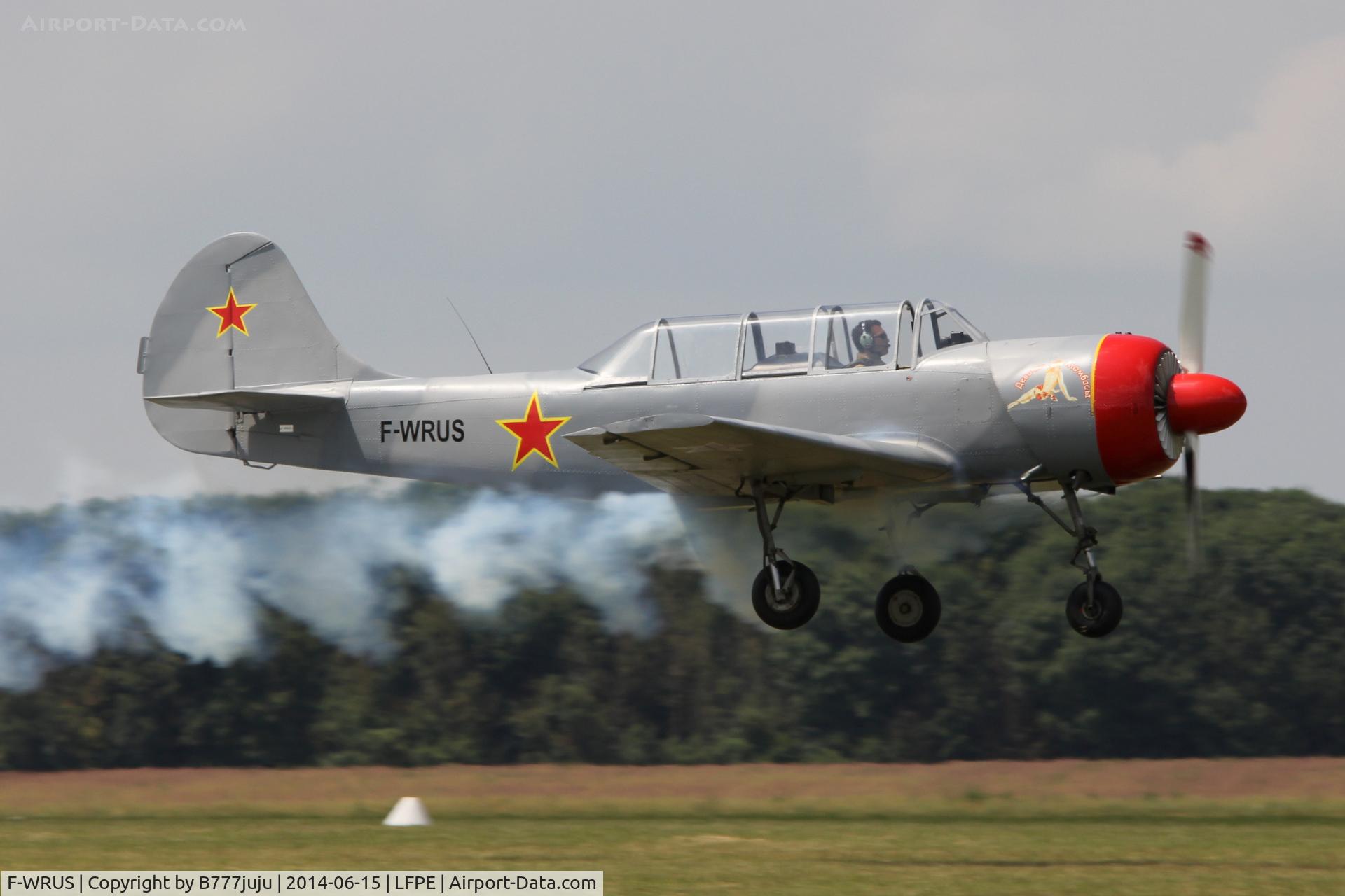 F-WRUS, 1989 Yakovlev Yak-52 C/N 889009, new french registration