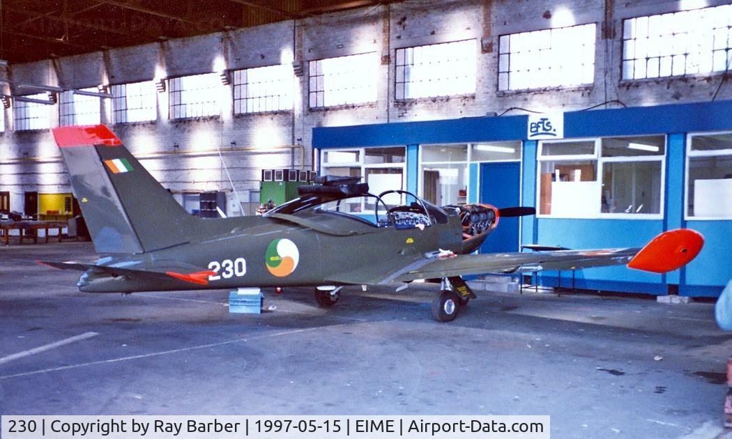230, 1977 SIAI-Marchetti SF-260WE Warrior Warrior C/N 297/24-09, SIAI-Marchetti SF.260WE [297] (Irish Air Corps) Casement-Baldonnel~I 15/05/1997