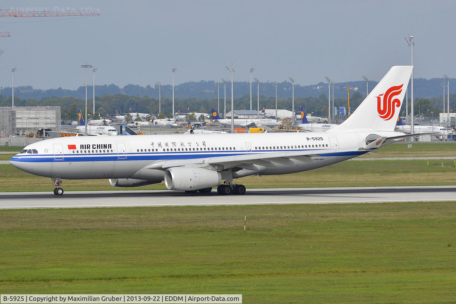 B-5925, 2013 Airbus A330-243 C/N 1434, Air China