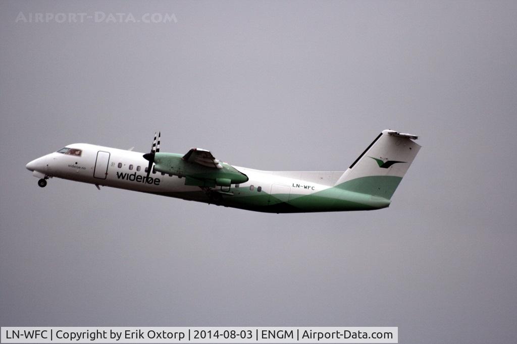 LN-WFC, 1990 De Havilland Canada DHC-8-311 Dash 8 C/N 236, LN-WFC taking off OSL