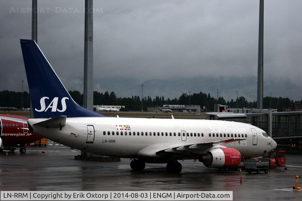 LN-RRM, 1999 Boeing 737-783 C/N 28314, LN-RRM at the gate OSL