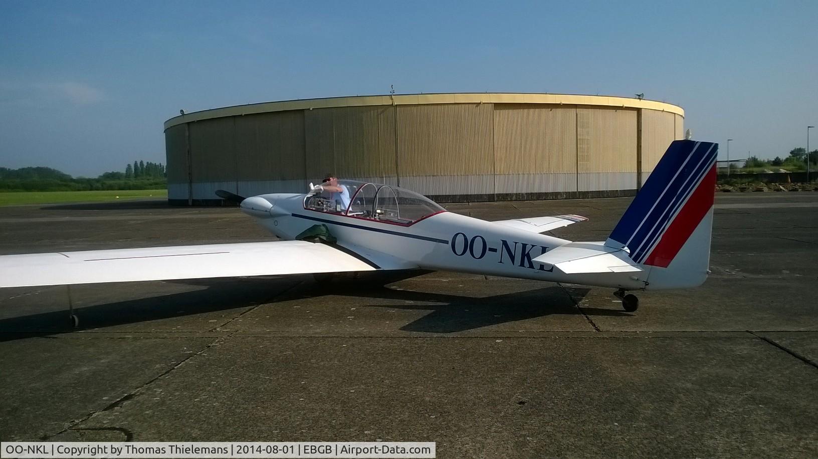 OO-NKL, Sportavia-Putzer RF-5B Sperber C/N 51022, Preparing for takeoff