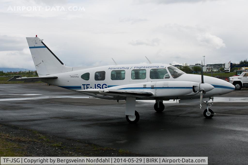 TF-JSG, 1972 Piper PA-31-310 Navajo C/N 31-779, Seen before the Reykjavik air show 2014.
