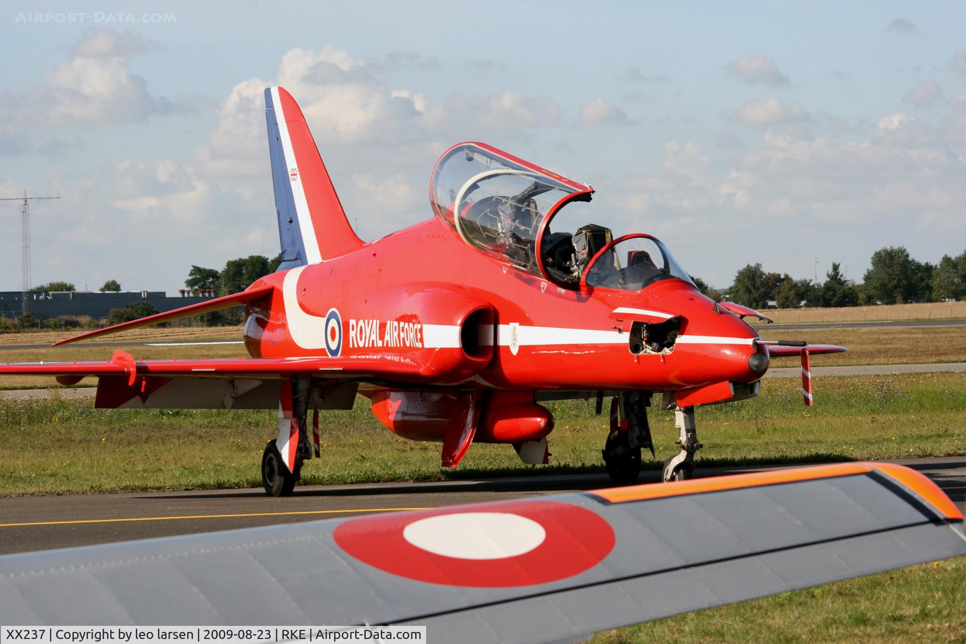 XX237, 1978 Hawker Siddeley Hawk T.1A C/N 073/312073, Roskilde Air Show 23.8.09
