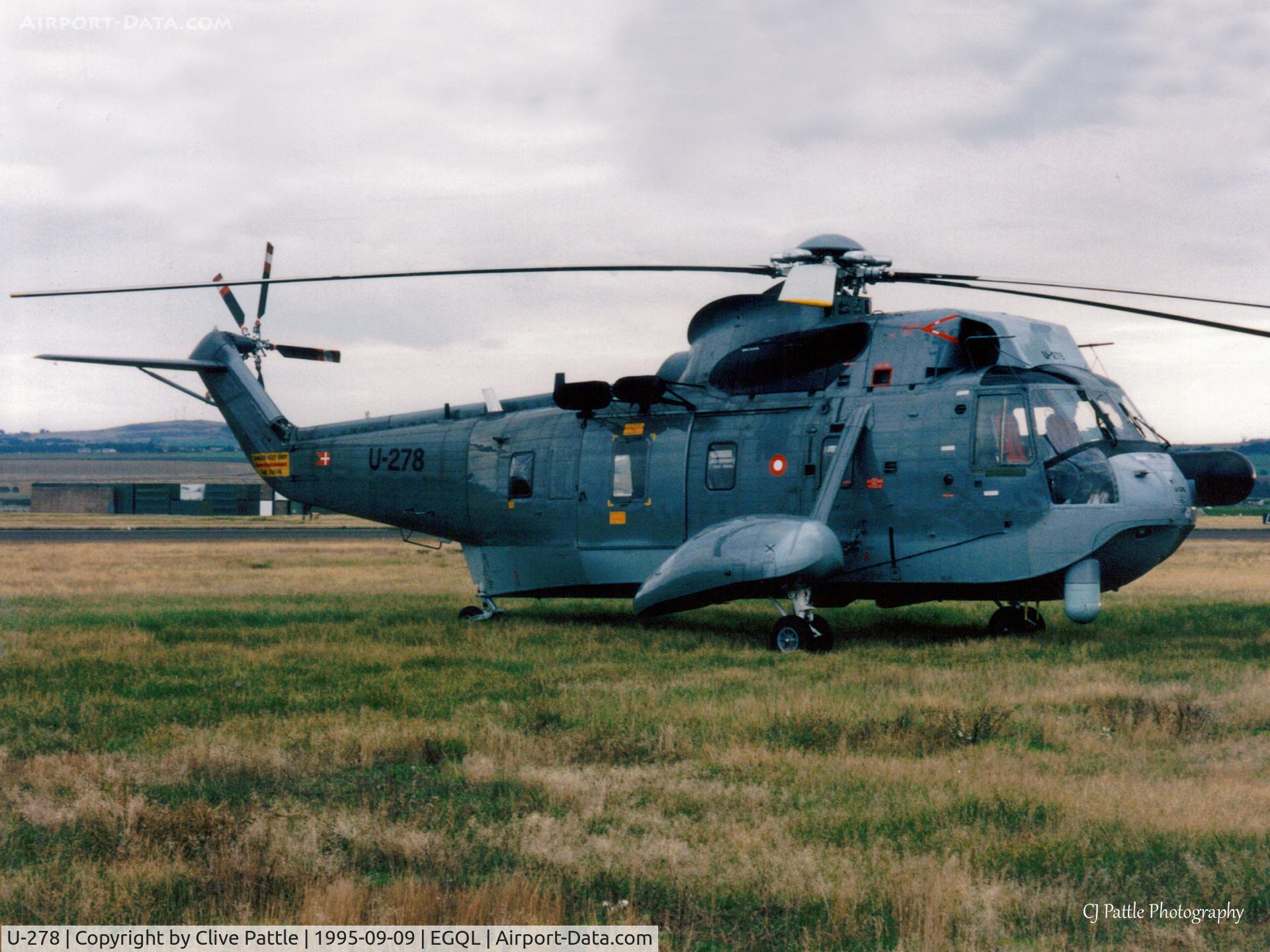 U-278, Sikorsky S-61A C/N 61278, Scanned from a print. Pictured on show at the annual RAF Leuchars Airshow, Sept 1995, whilst with Esk 722