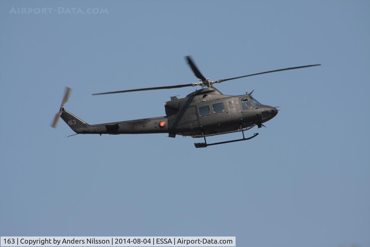 163, 1989 Bell 412SP C/N 33163, On final to Patria Helicoters.