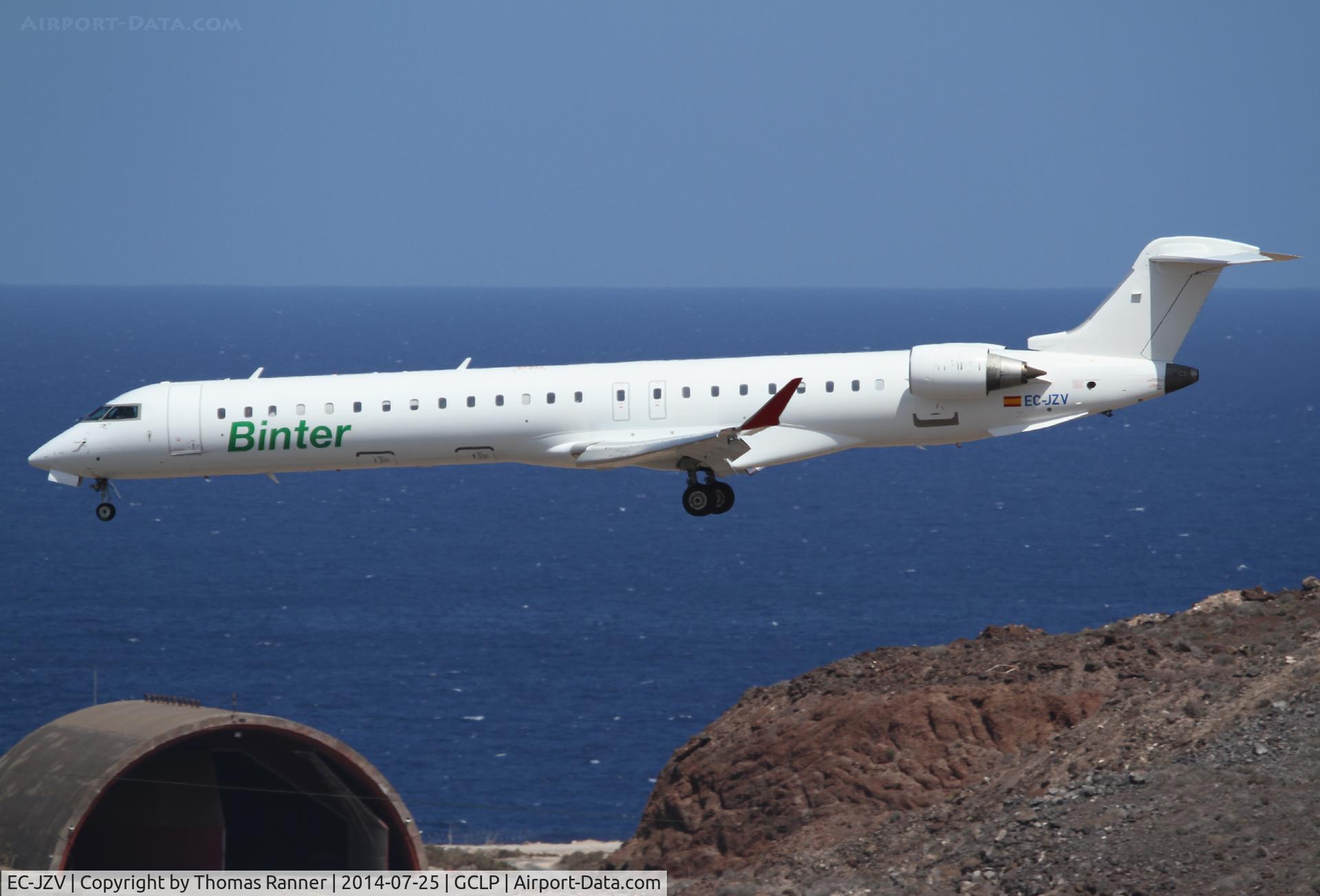 EC-JZV, 2007 Bombardier CRJ-900 (CL-600-2D24) C/N 15117, Binter CRJ900