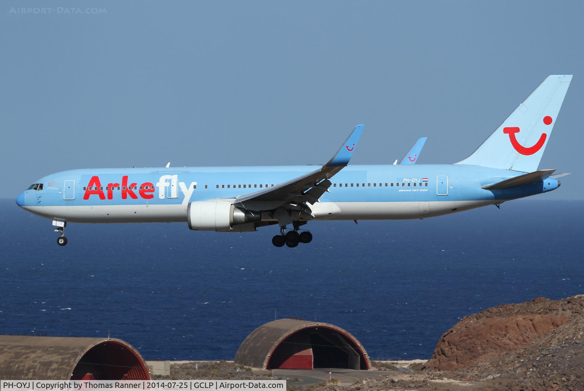 PH-OYJ, 2000 Boeing 767-304 C/N 29384, Arkefly B767