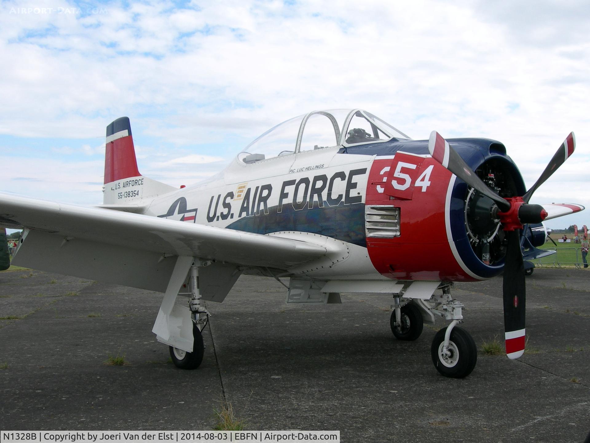 N1328B, 1955 North American T-28B Trojan C/N 200-425, Fly-in Koksijde 2014