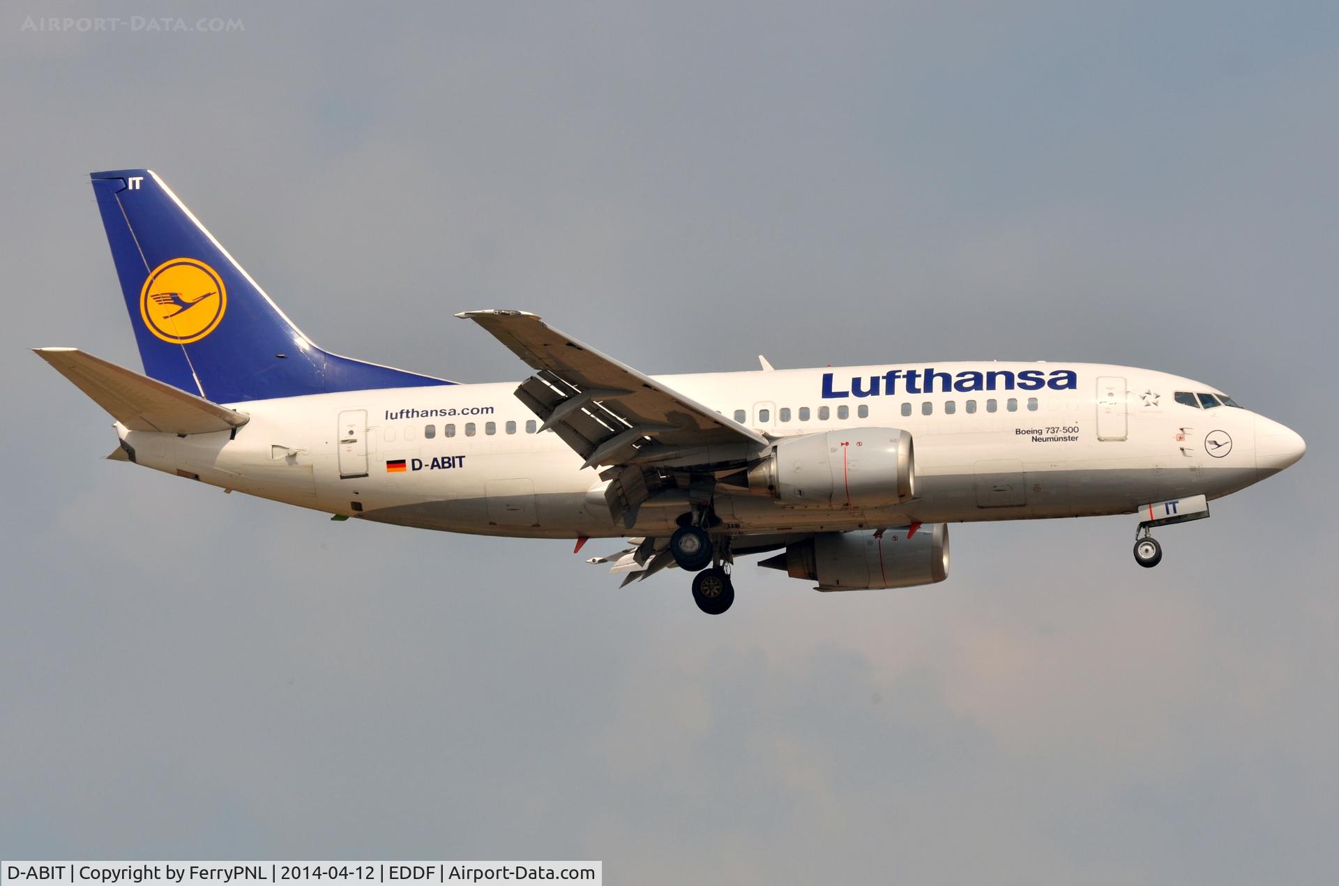D-ABIT, 1991 Boeing 737-530 C/N 24943, LH B735 landing