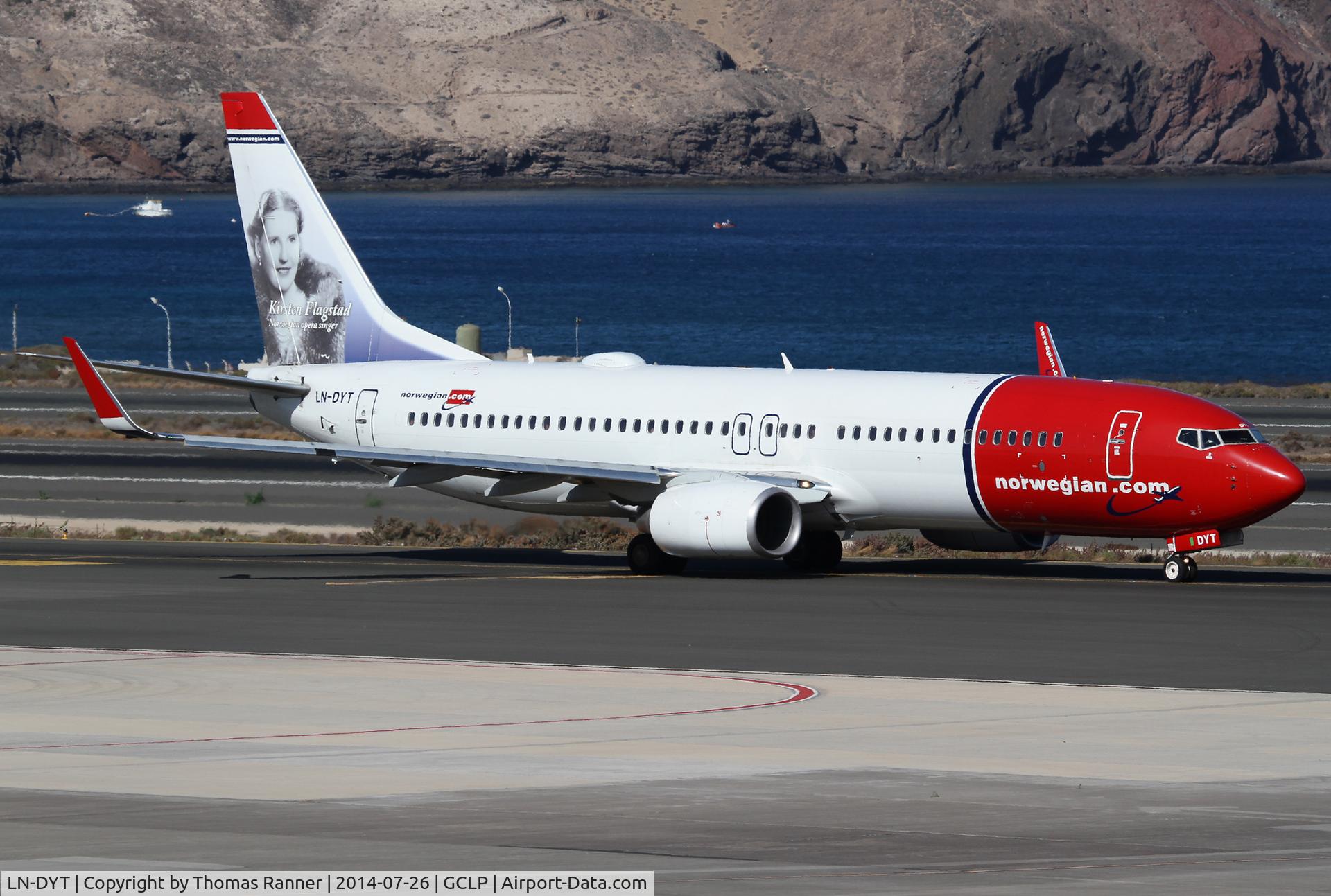LN-DYT, 2011 Boeing 737-8JP C/N 39048, Norwegian B737