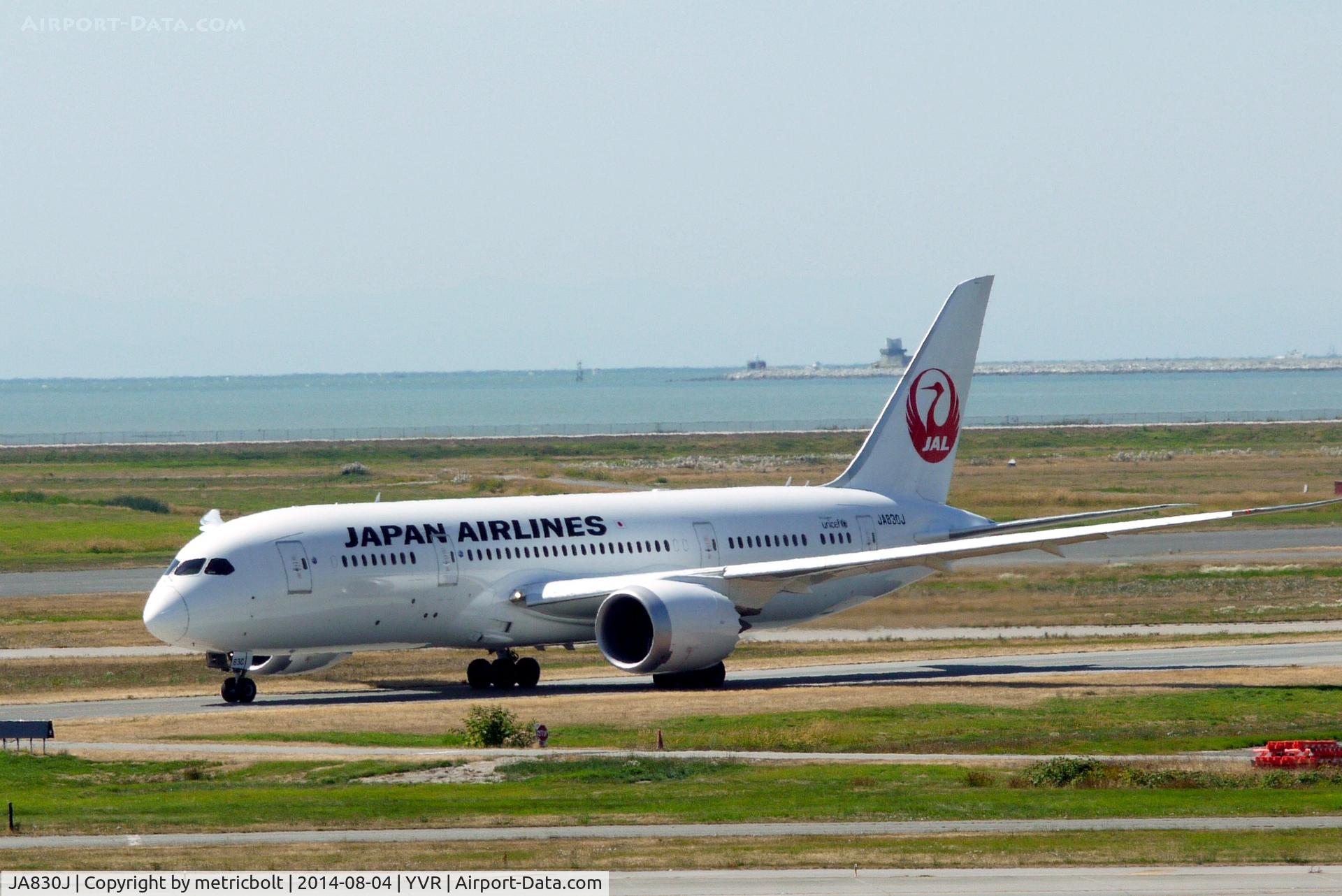 JA830J, 2013 Boeing 787-8 Dreamliner C/N 34840, operating JL18 to NRT