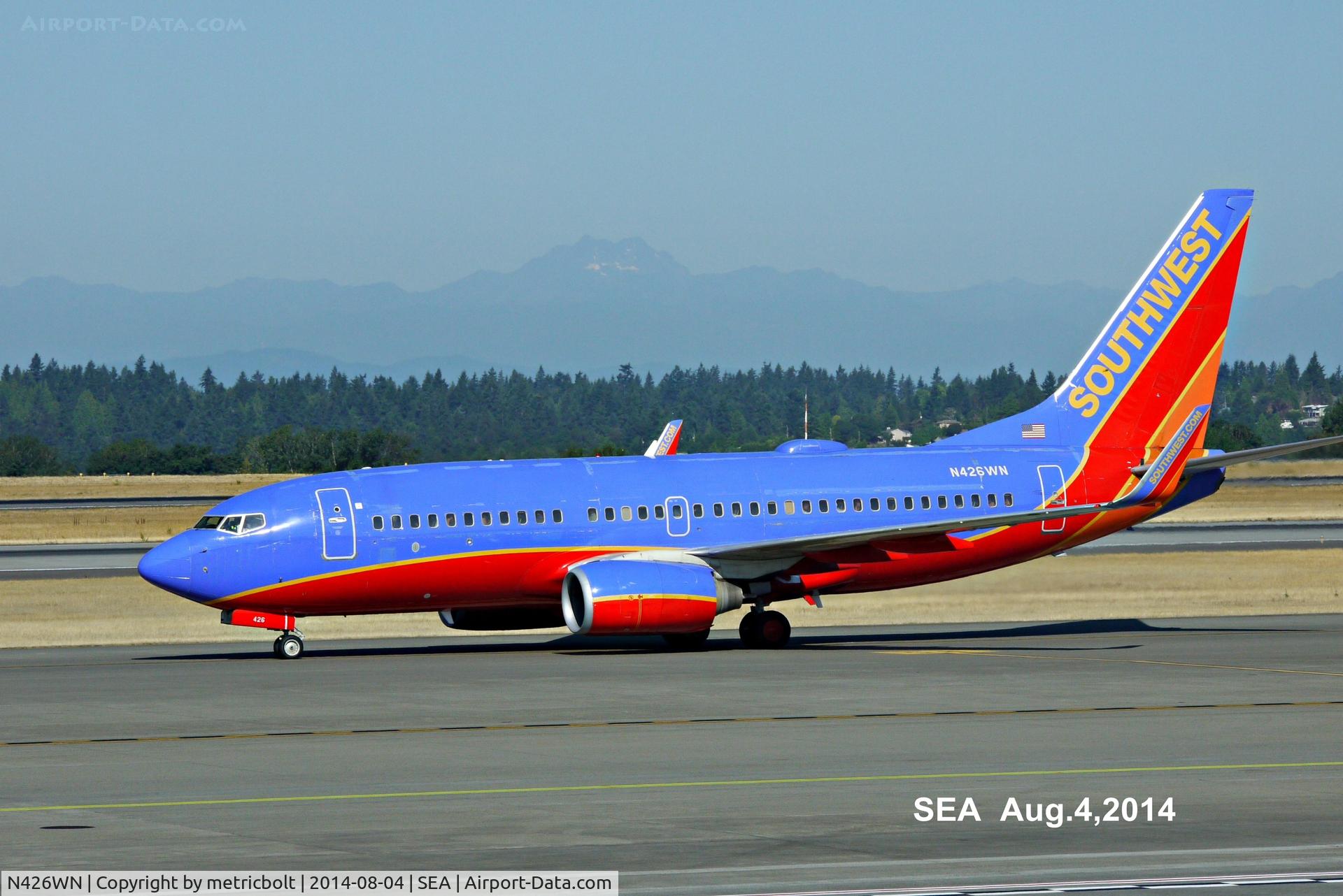 N426WN, 2002 Boeing 737-7H4 C/N 29830, at SeaTac