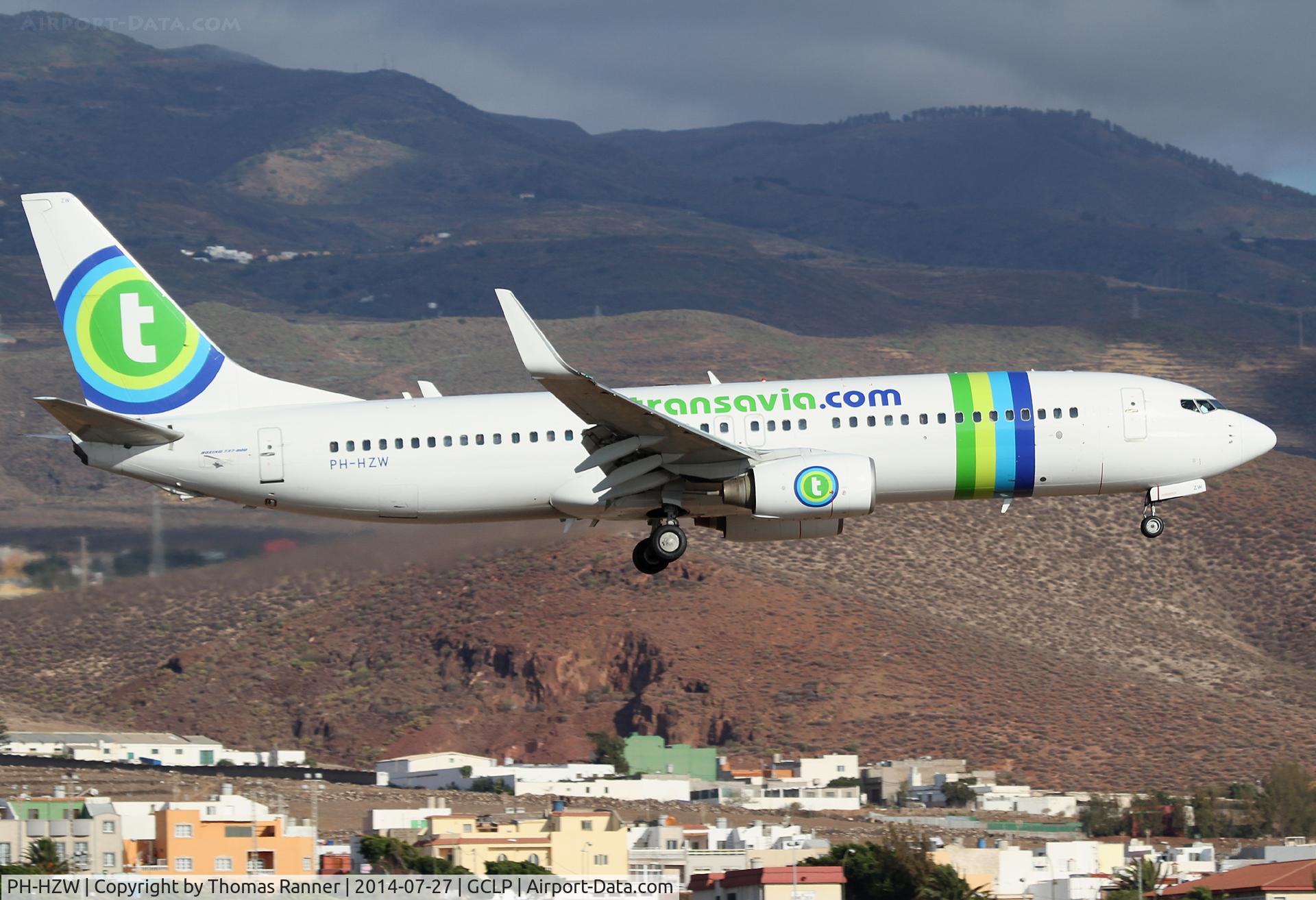 PH-HZW, 2002 Boeing 737-8K2 C/N 29345, Transavia B737