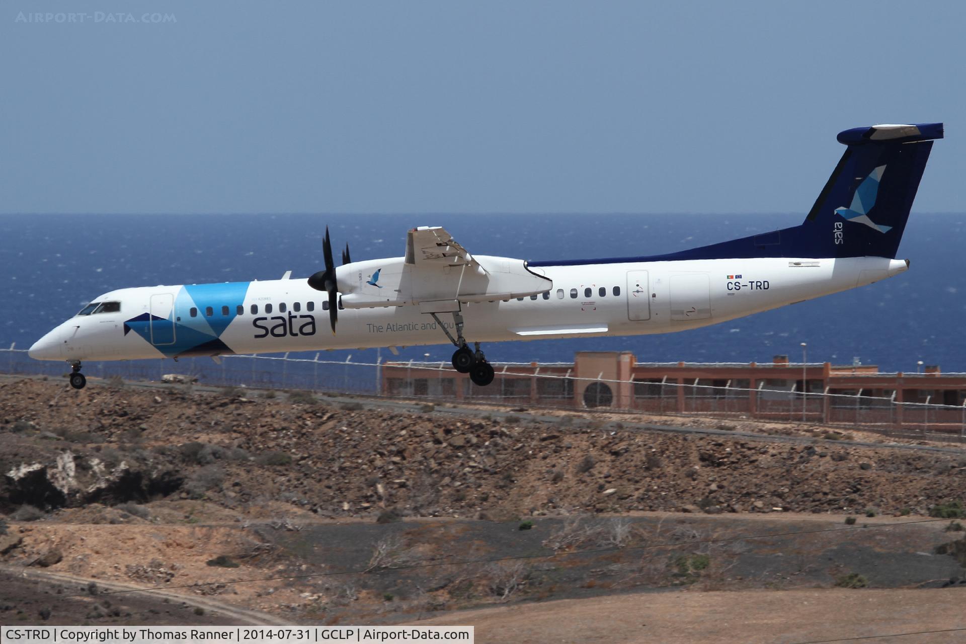 CS-TRD, 2009 De Havilland Canada DHC-8-402 Dash 8 C/N 4291, SATA DHC8