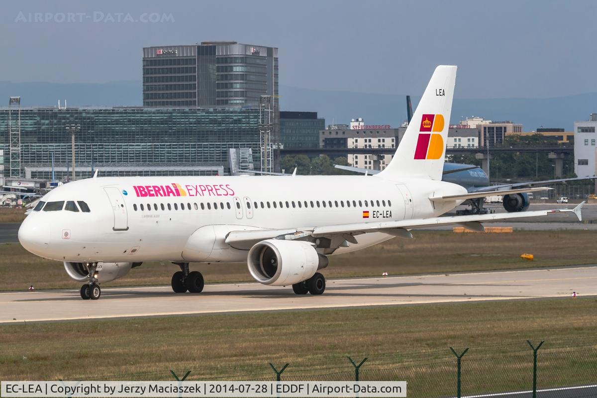 EC-LEA, 1999 Airbus A320-214 C/N 1099, Airbus A320-214
