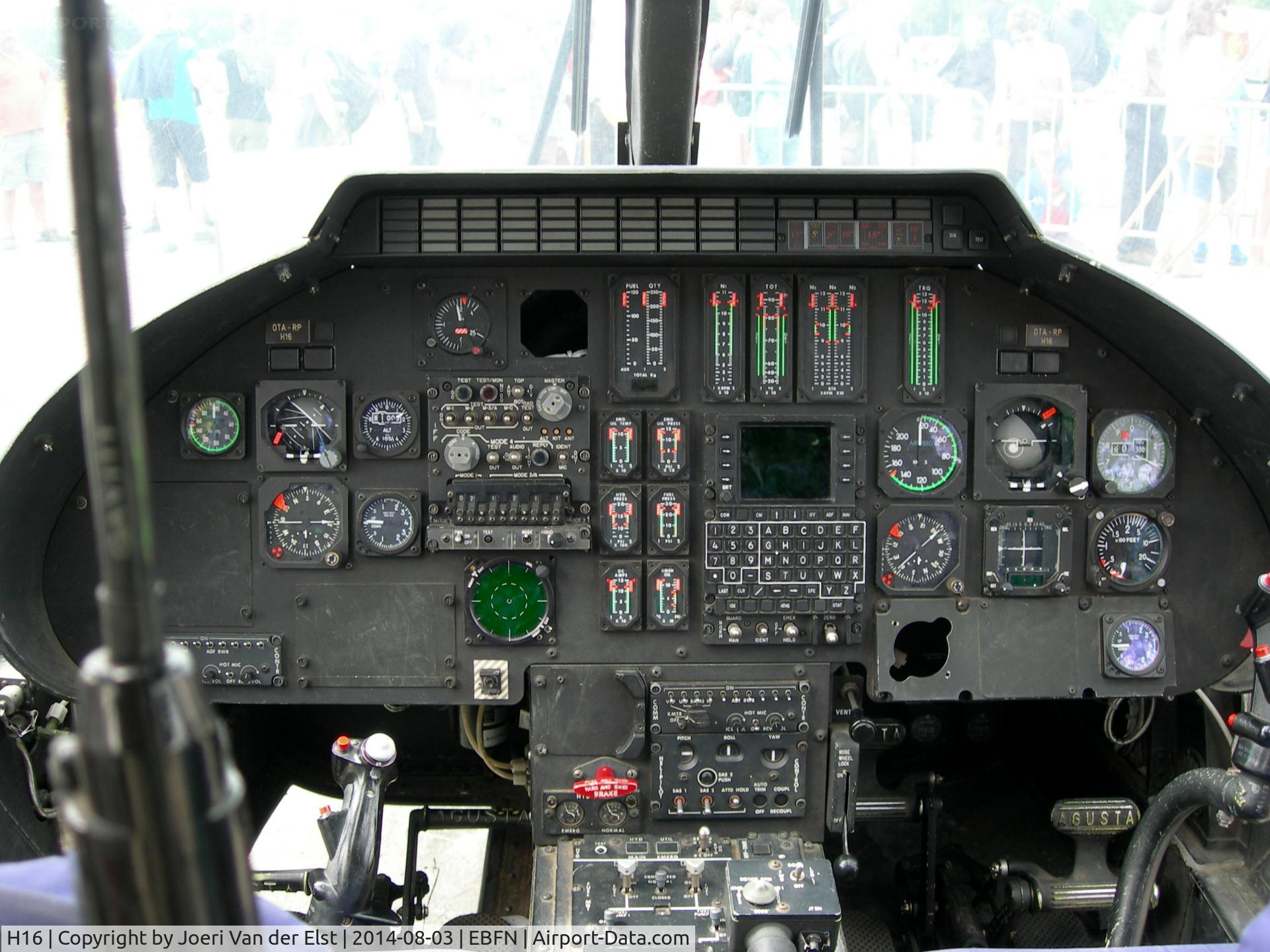 H16, 1993 Agusta A-109BA C/N 0316, Fly-in Koksijde 2014