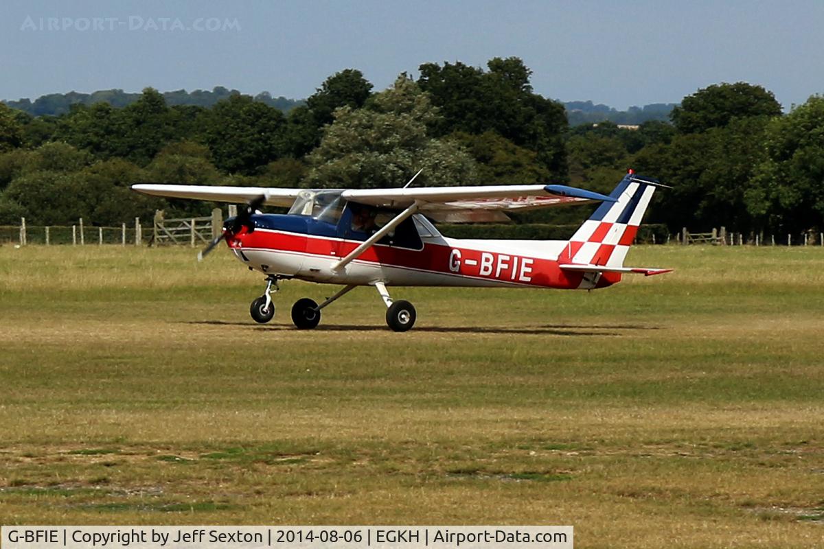 G-BFIE, 1977 Reims FRA150M Aerobat C/N 0331, LANDING AT HEADCORN