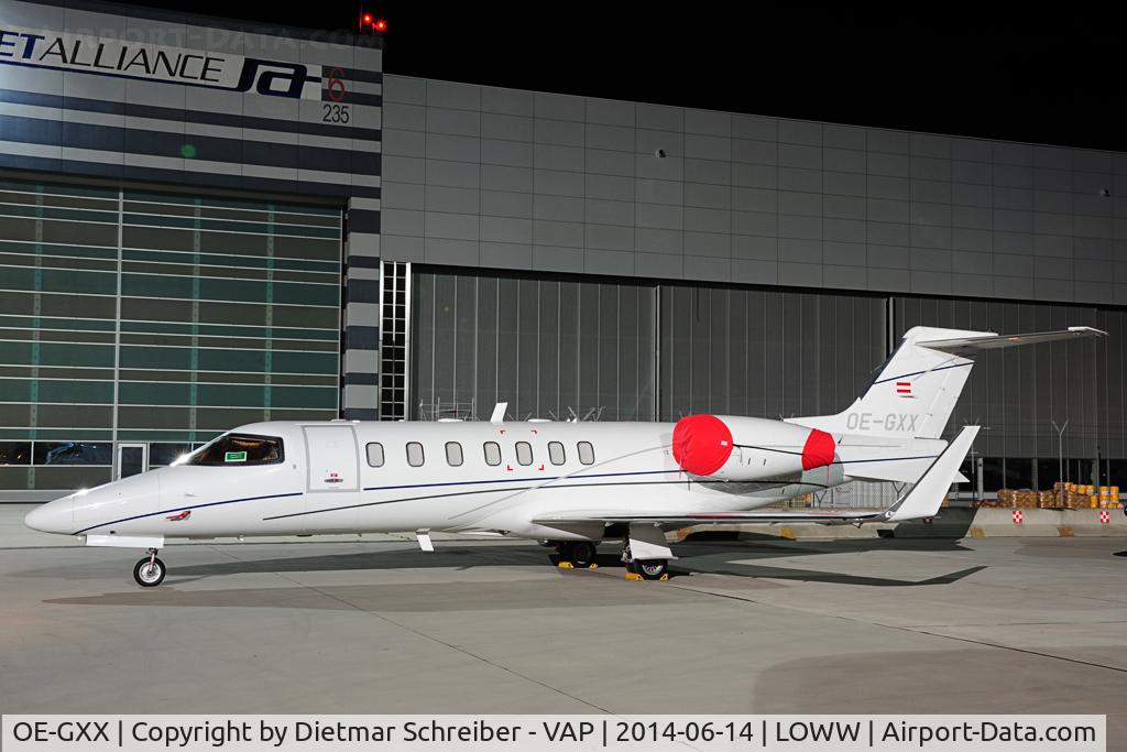 OE-GXX, Learjet 40 C/N 45-2112, Learjet 40