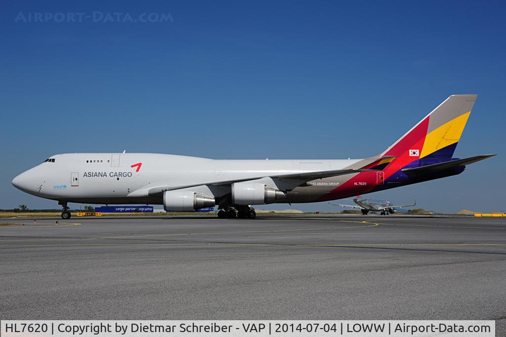 HL7620, 1999 Boeing 747-419BDS(F) C/N 29375, Asiana Boeing 747-400