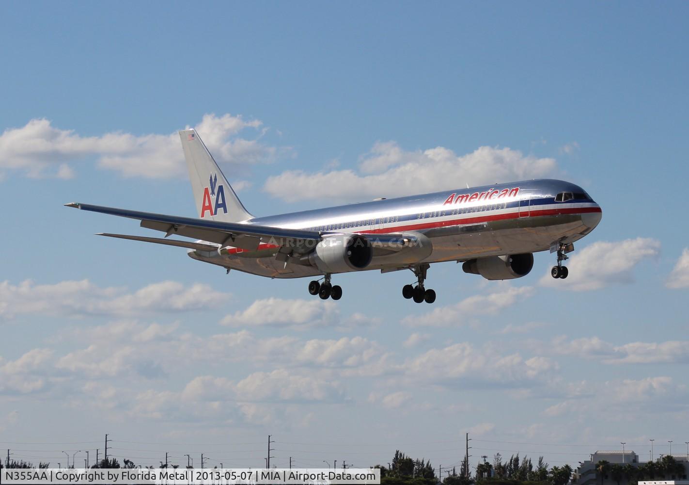 N355AA, 1988 Boeing 767-323/ER C/N 24036, American 767-300