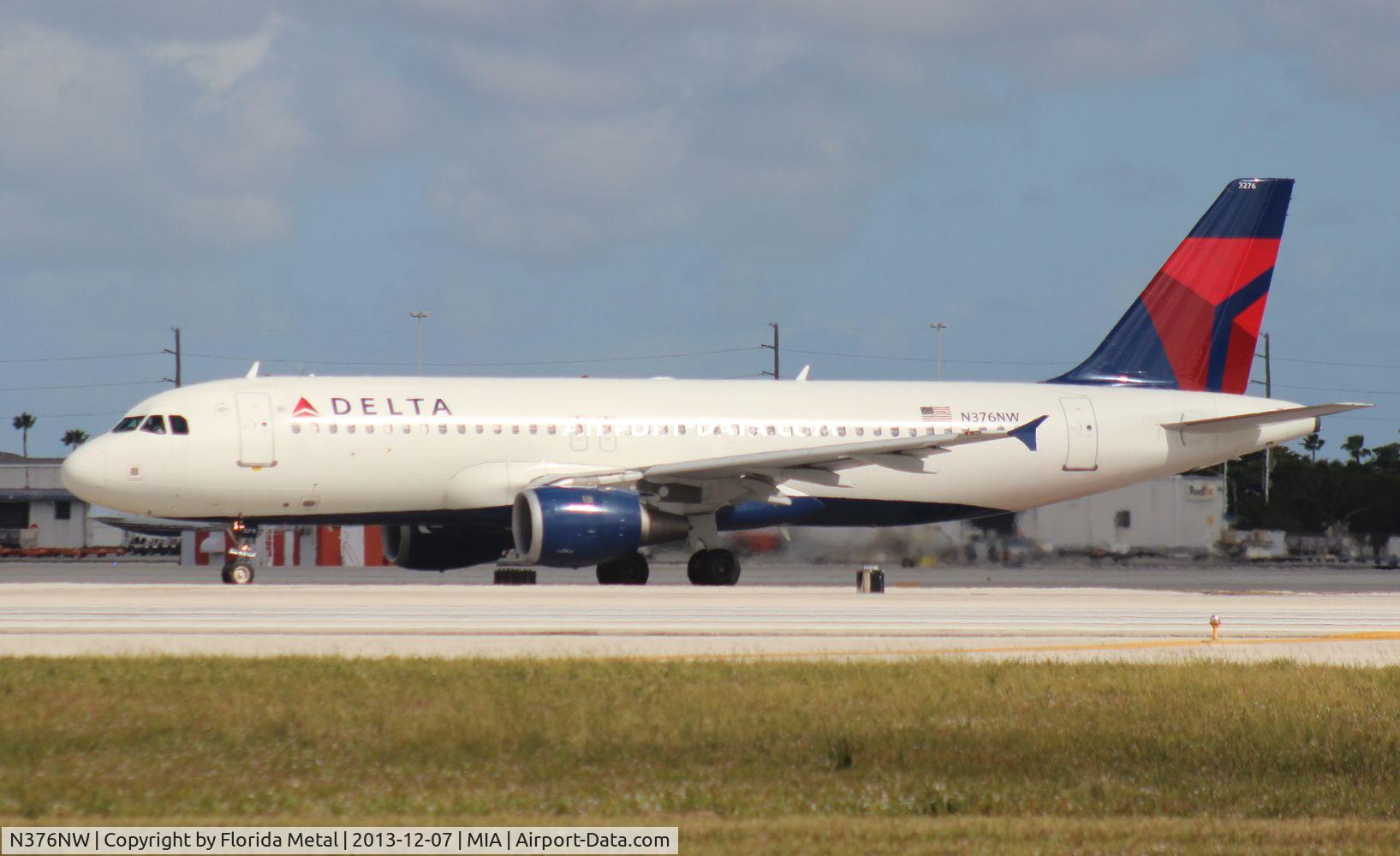 N376NW, 2002 Airbus A320-212 C/N 1812, Delta A320