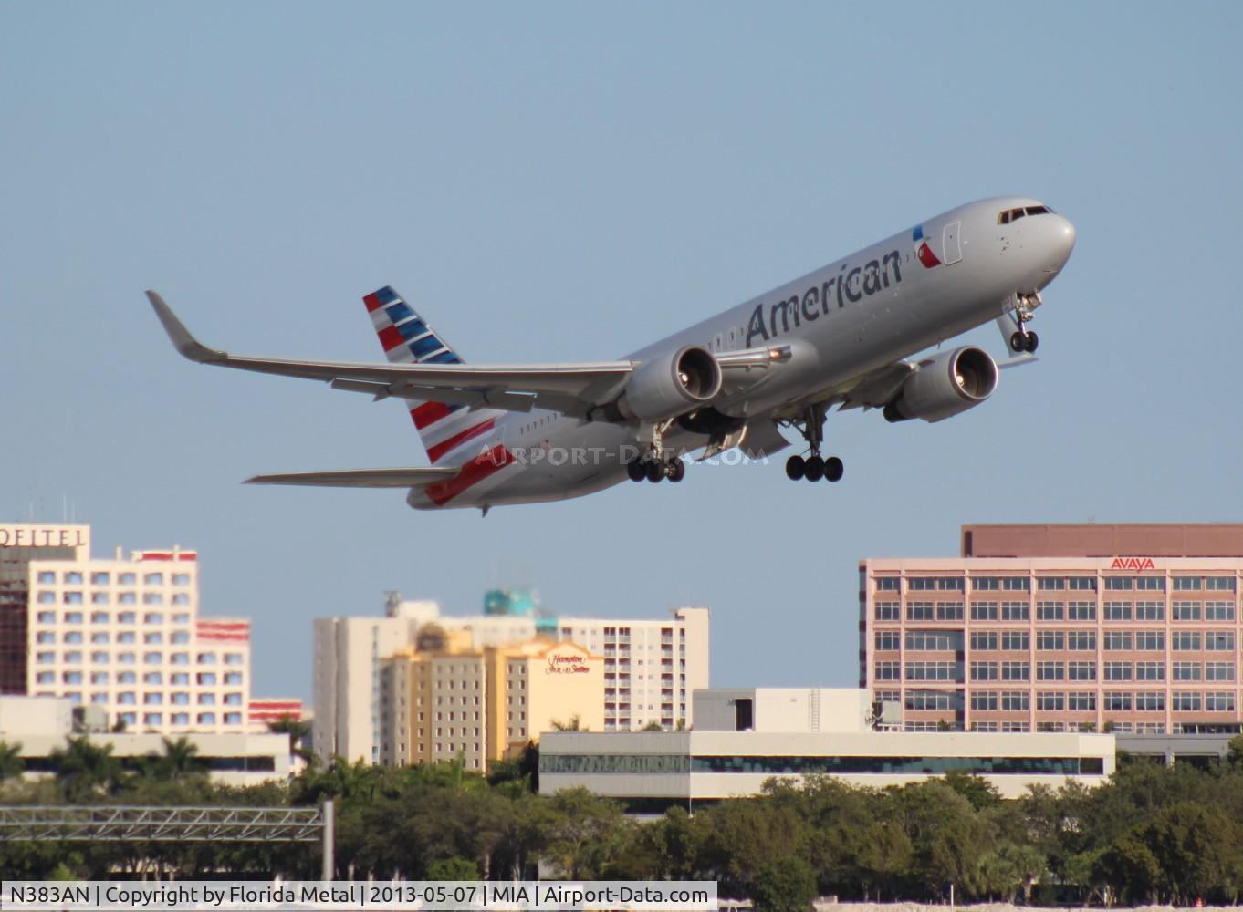 N383AN, 1993 Boeing 767-323 C/N 26995, American 767-300