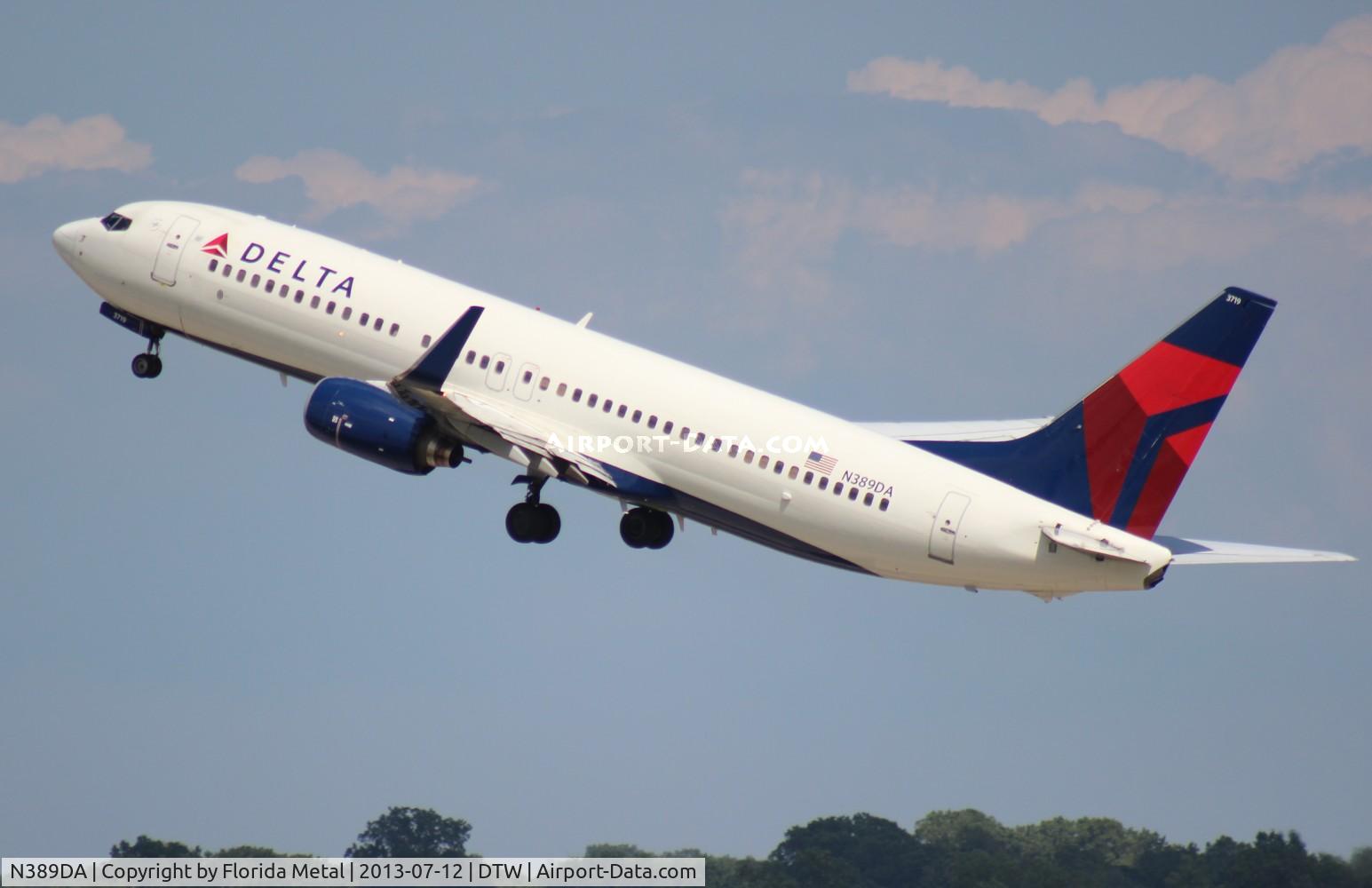 N389DA, 2000 Boeing 737-832 C/N 30376, Delta 737-800