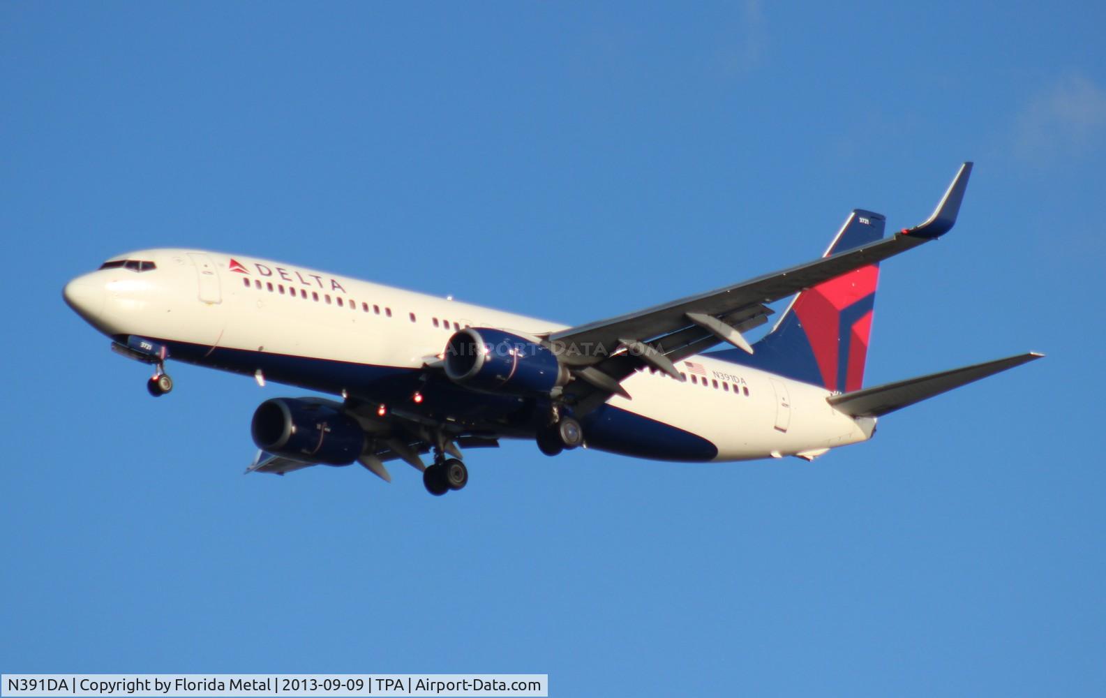 N391DA, 2000 Boeing 737-832 C/N 30560, Delta 737-800