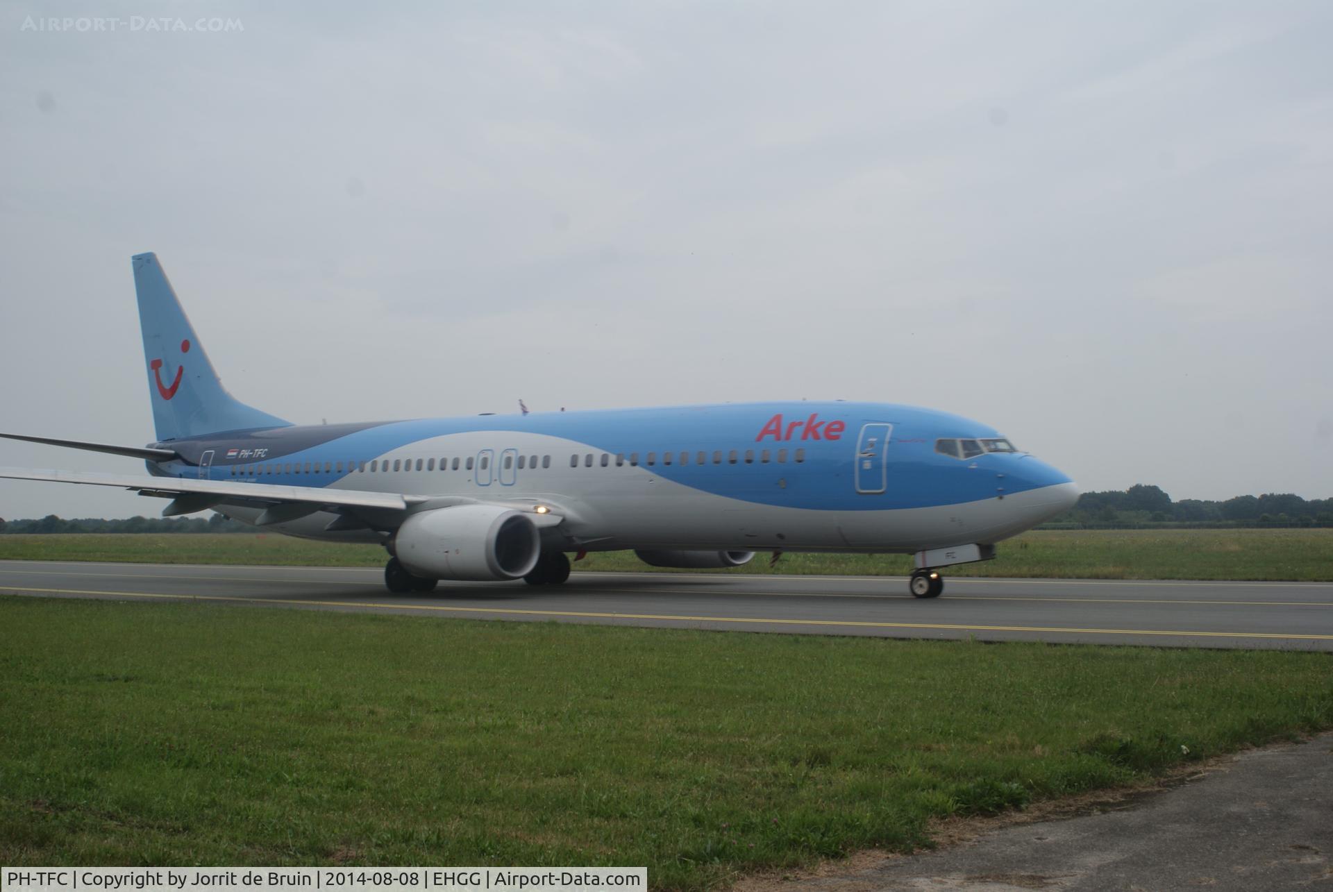PH-TFC, 2009 Boeing 737-8K5 C/N 35146, Taxiing to holding point runway 05.