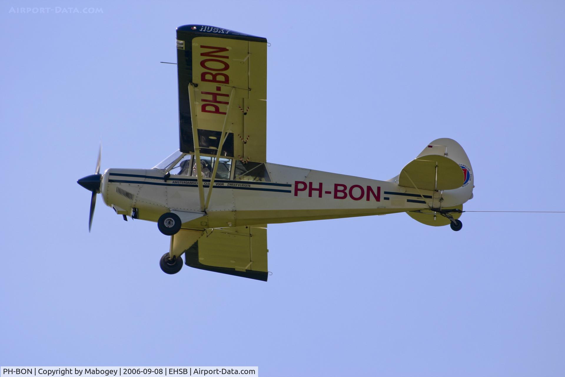 PH-BON, 1992 Aviat A-1 Husky C/N 1212, Towing a sailplane @ Soeterberg airbase.