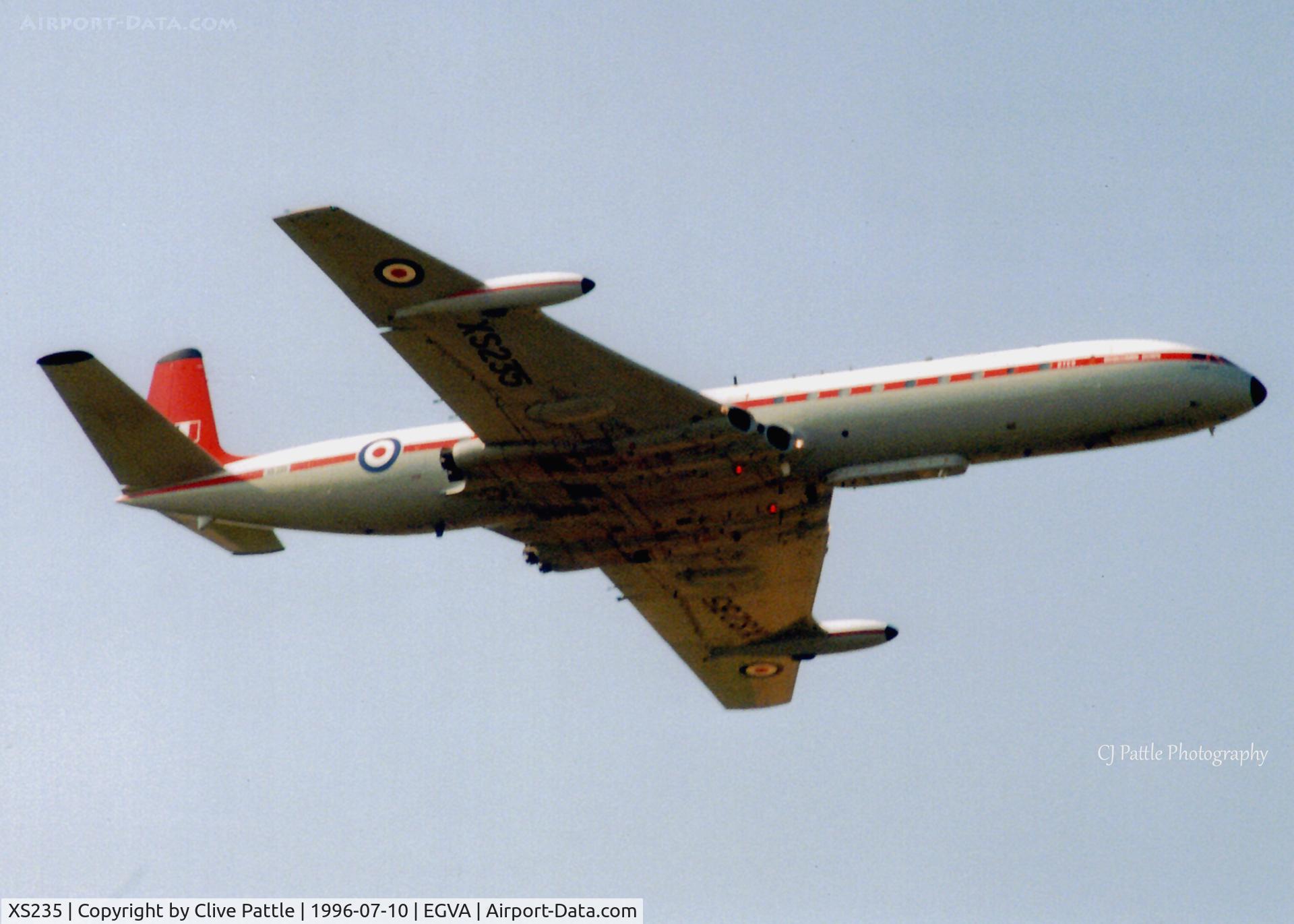 XS235, 1963 De Havilland DH.106 Comet 4C C/N 6473, Scanned from a print. Canopus does a final fly-by at RIAT Fairford 1996. She retired from service a short time later