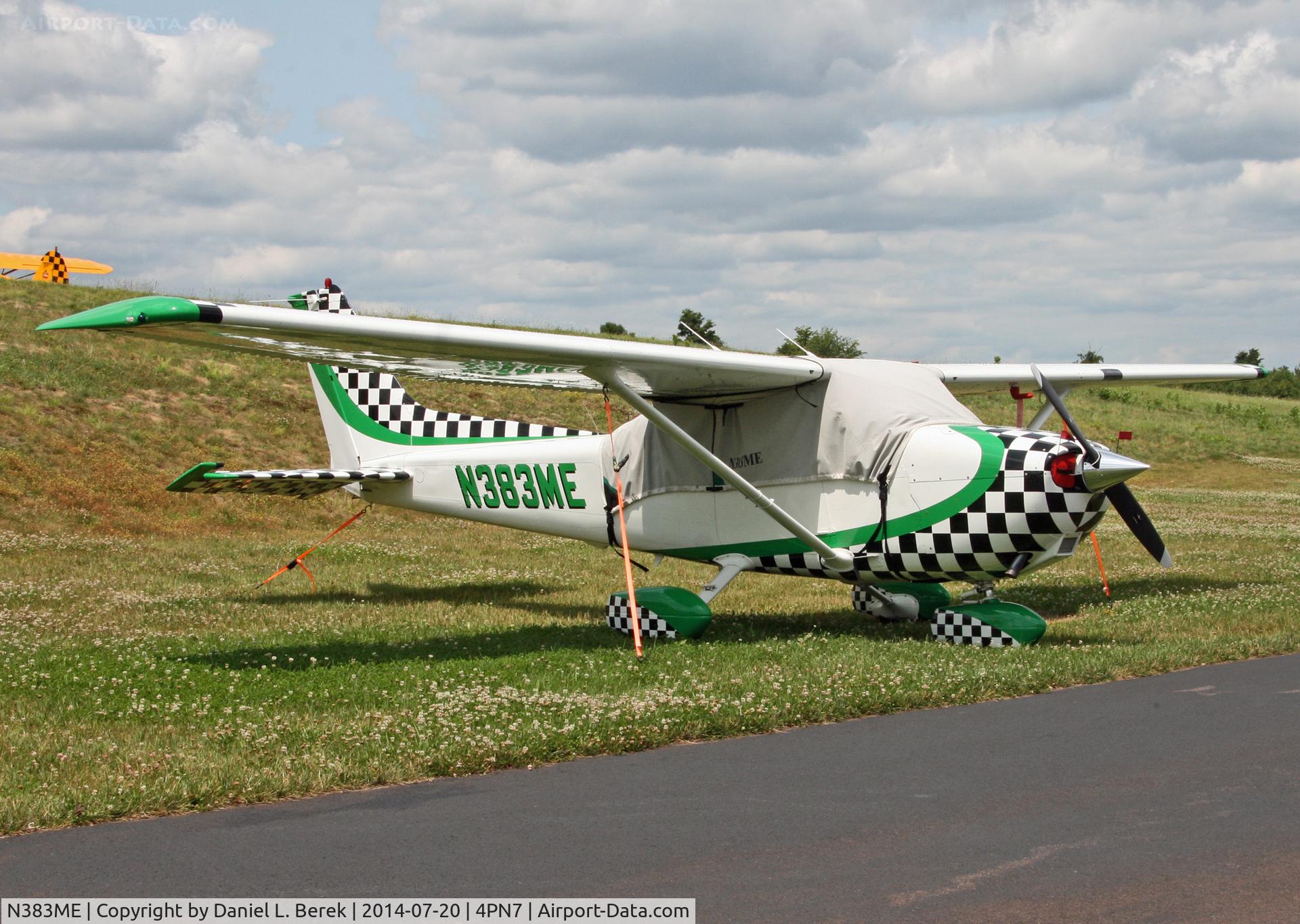 N383ME, 2000 Cessna 172S C/N 172S8567, Among the oldtimers at Merritt Field Airport was this very sporty Skyhawk SP.