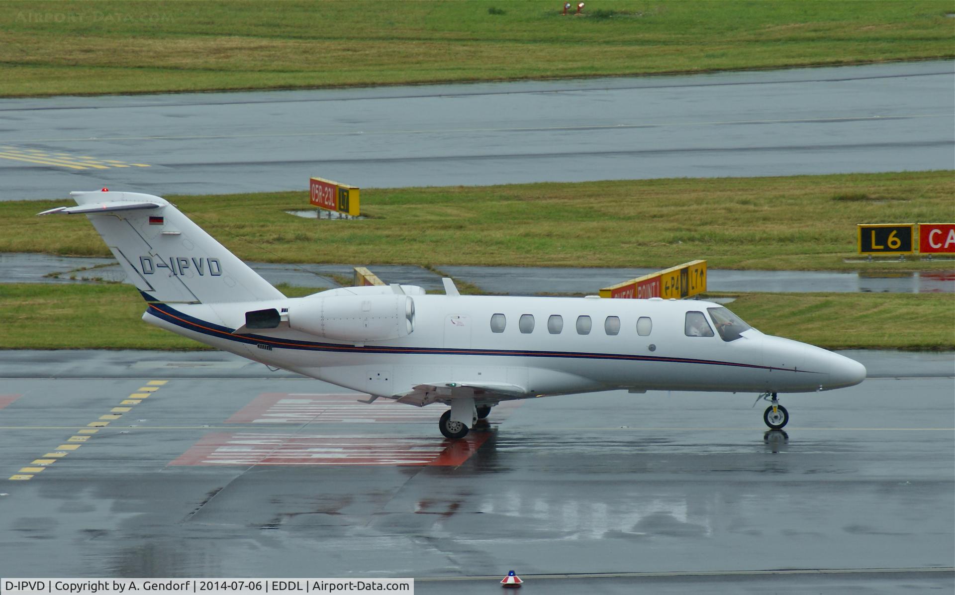D-IPVD, 2004 Cessna 525A CitationJet CJ2 C/N 525A-0218, Transavia Fluggesellschaft (untitled), seen here on the taxiway at Düsseldorf Int'l(EDDL)