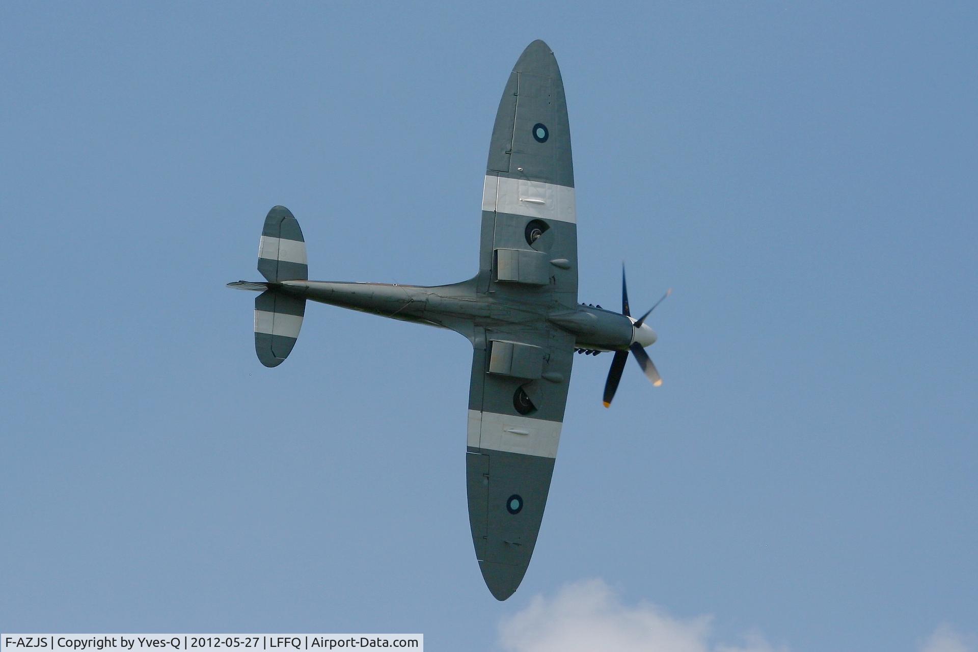 F-AZJS, 1944 Supermarine 389 Spitfire PR.XIX C/N 6S/585110, Supermarine Spitfire PR19 389, La Ferté Alais Airfield (LFFQ) Air Show (Le Temps Des Hélices) 2012