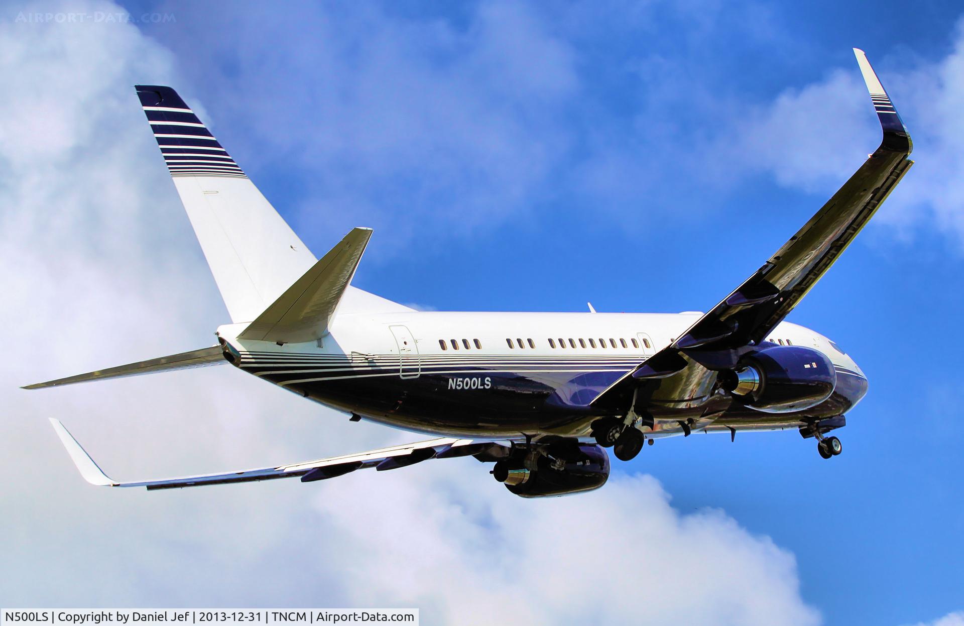 N500LS, 1999 Boeing 737-73T C/N 29054, N500LS