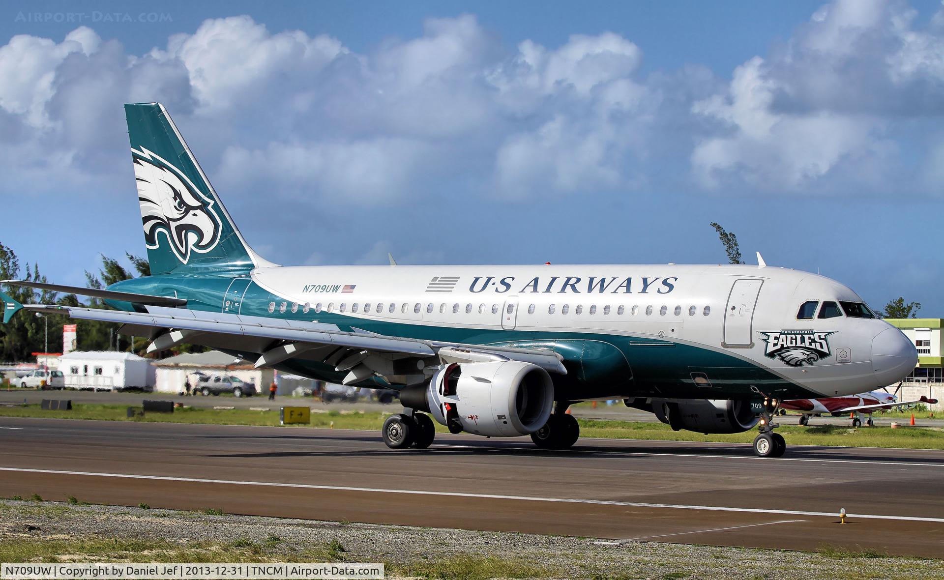 N709UW, 1999 Airbus A319-112 C/N 0997, N709UW