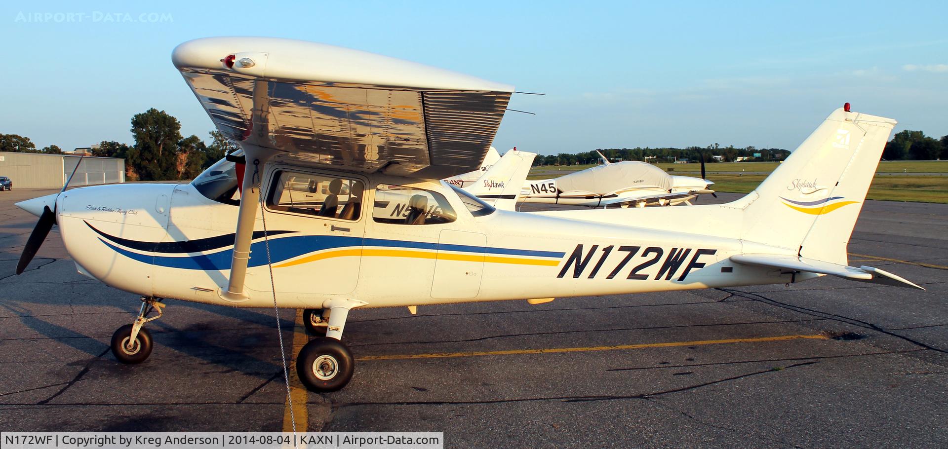 N172WF, 1999 Cessna 172S Skyhawk SP C/N 172S8167, Cessna 172S Skhawk on the line.