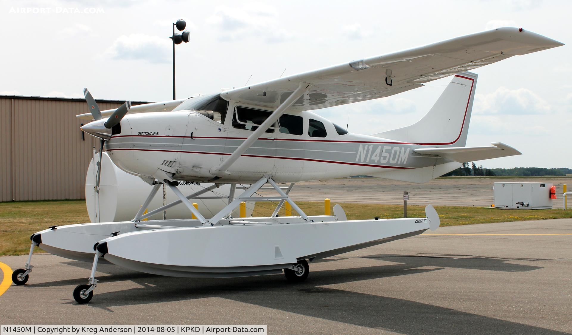 N1450M, 1970 Cessna U206E Stationair C/N U20601450, Cessna U206E Stationair on the ramp in Park Rapids, MN.