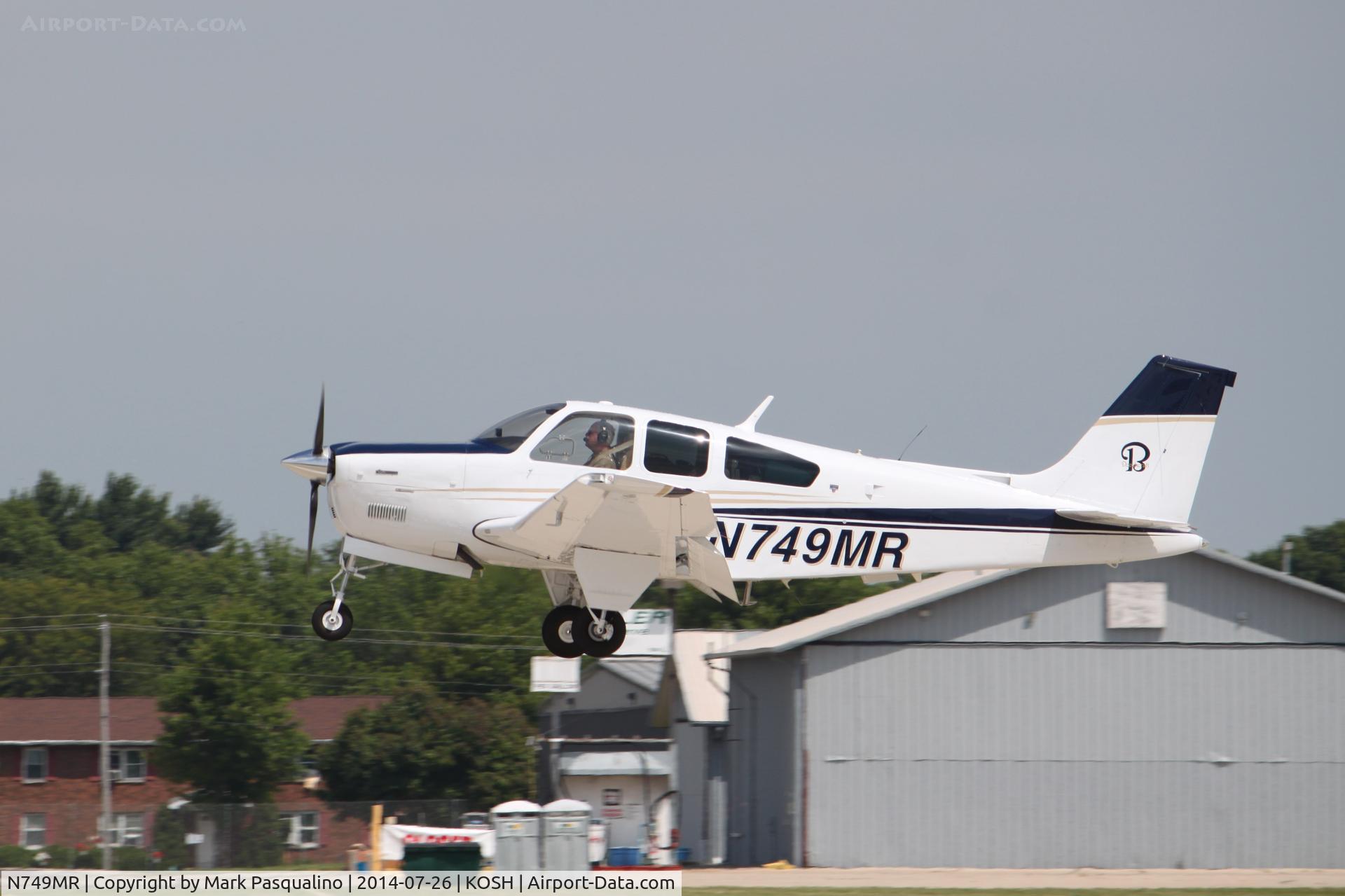 N749MR, 1979 Beech F33A Bonanza C/N CE859, Beech F33A