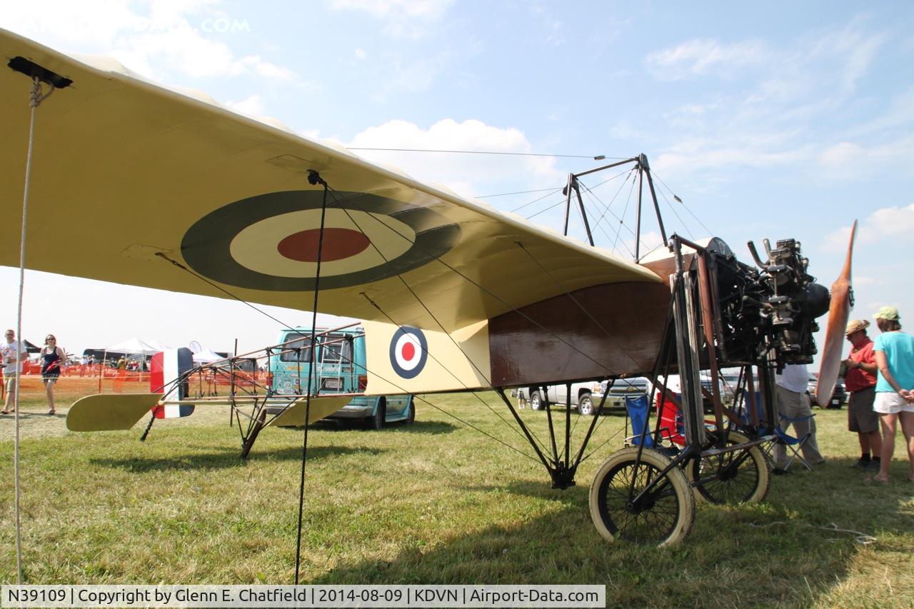 N39109, 2009 Bleriot XI Replica C/N AB3, At the Quad Cities Air Show