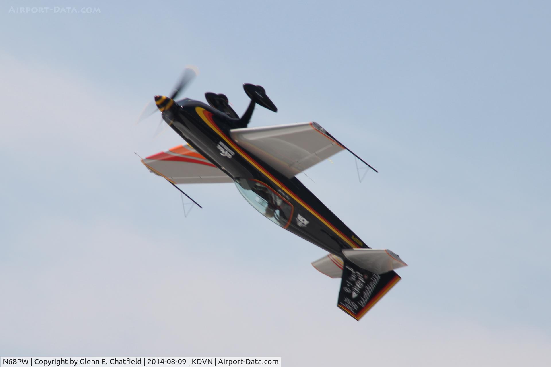 N68PW, Extra EA-300S C/N 030, At the Quad Cities Air Show