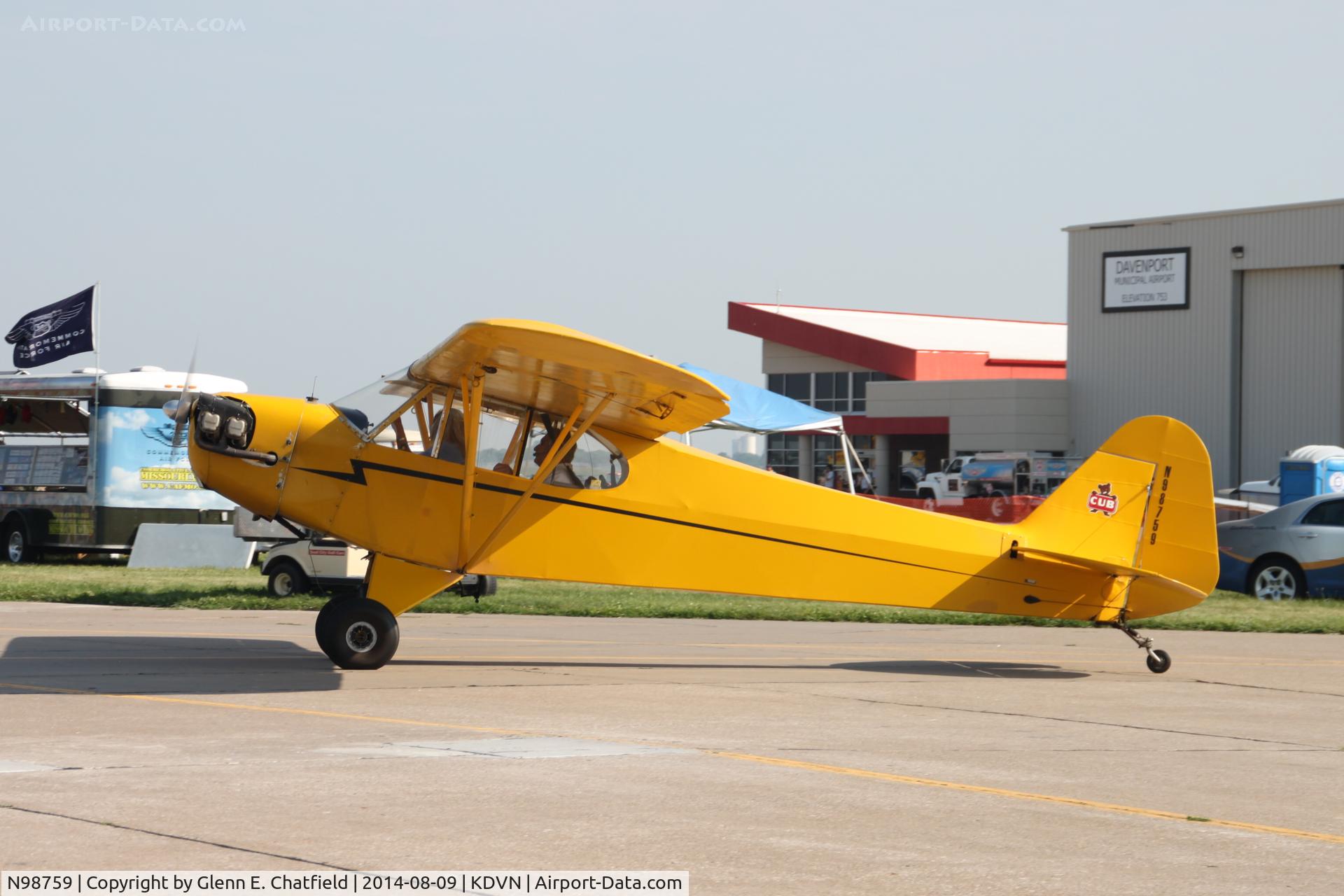 N98759, 1946 Piper J3C-65 Cub C/N 18987, At the Quad Cities Air Show