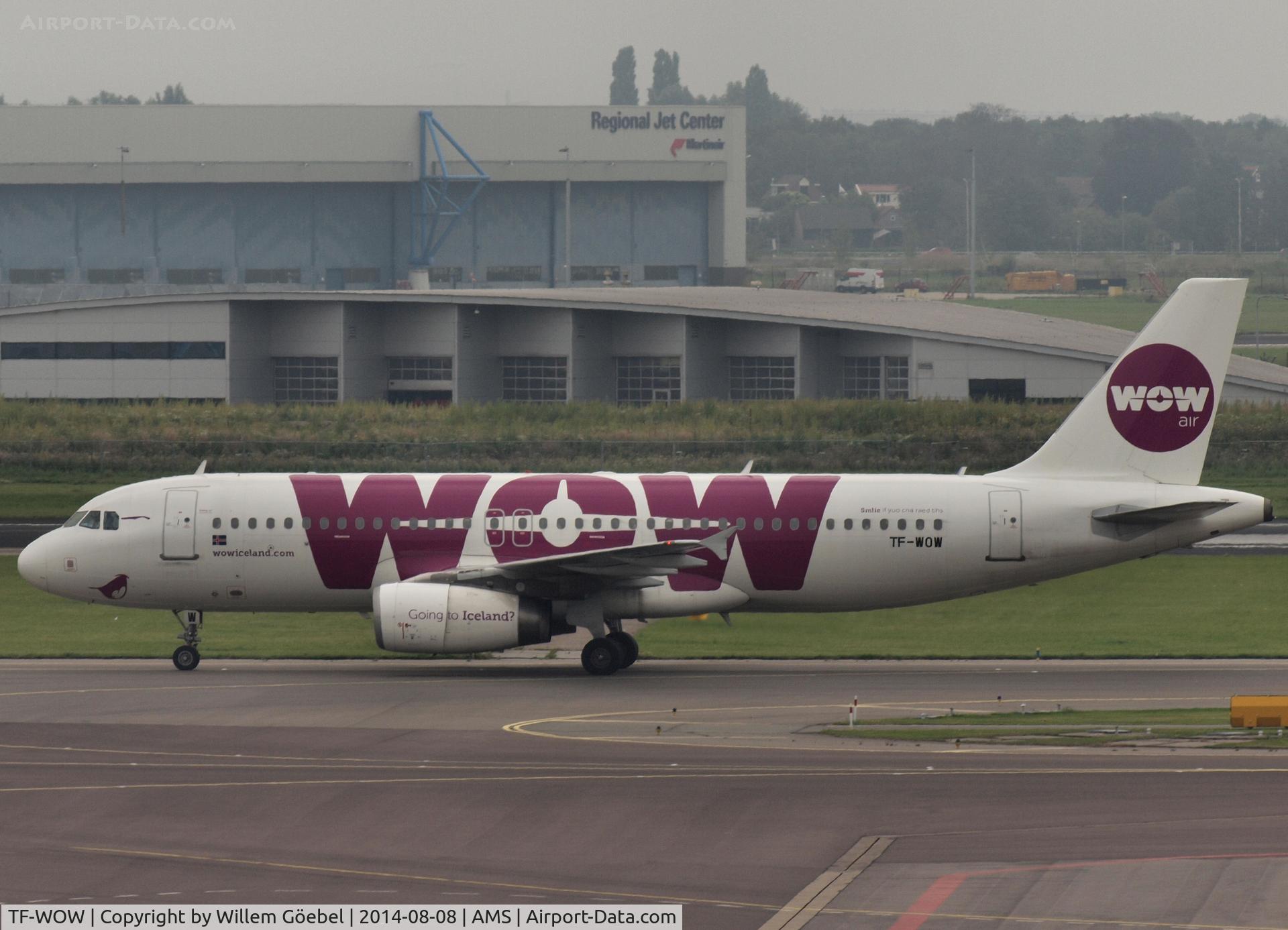 TF-WOW, 2005 Airbus A320-232 C/N 2457, Taxi to runway of Schiphol Airport