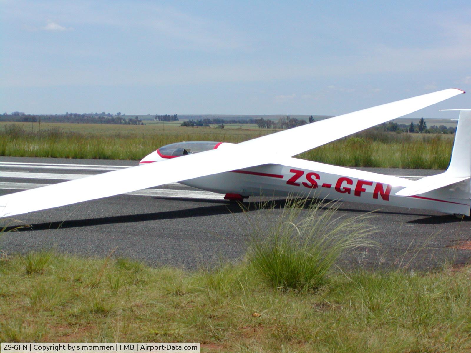 ZS-GFN, 1963 Scheibe Zugvogel IIIB C/N 1077, Total rebuild after a write off accident in 1977