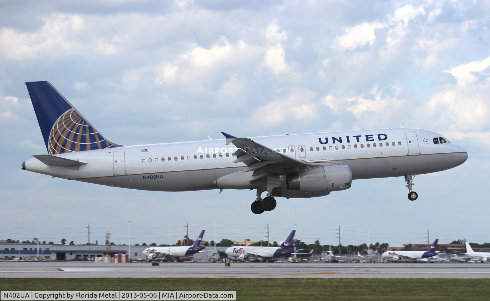 N402UA, 1993 Airbus A320-232 C/N 439, United A320