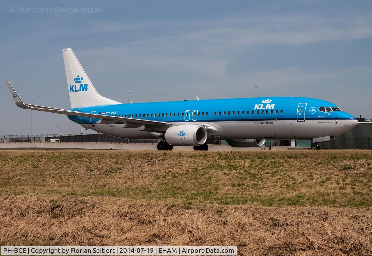 PH-BCE, 2014 Boeing 737-8K2 C/N 42151, Taxiway Q