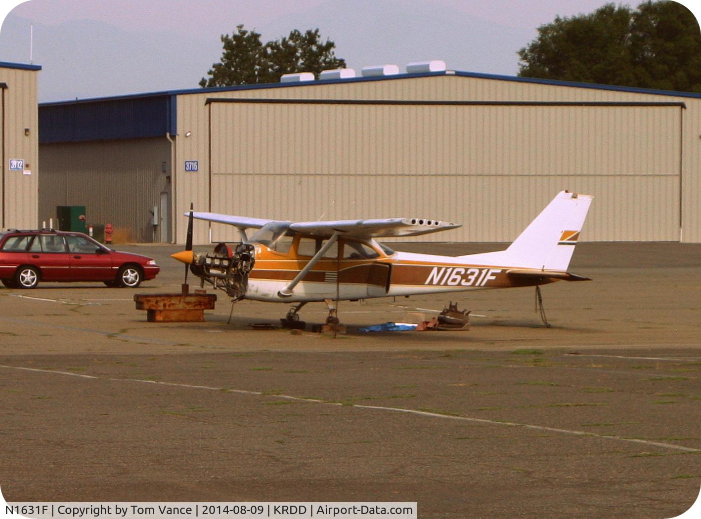 N1631F, 1966 Cessna 172H C/N 17255026, General aviation ramp at Redding California