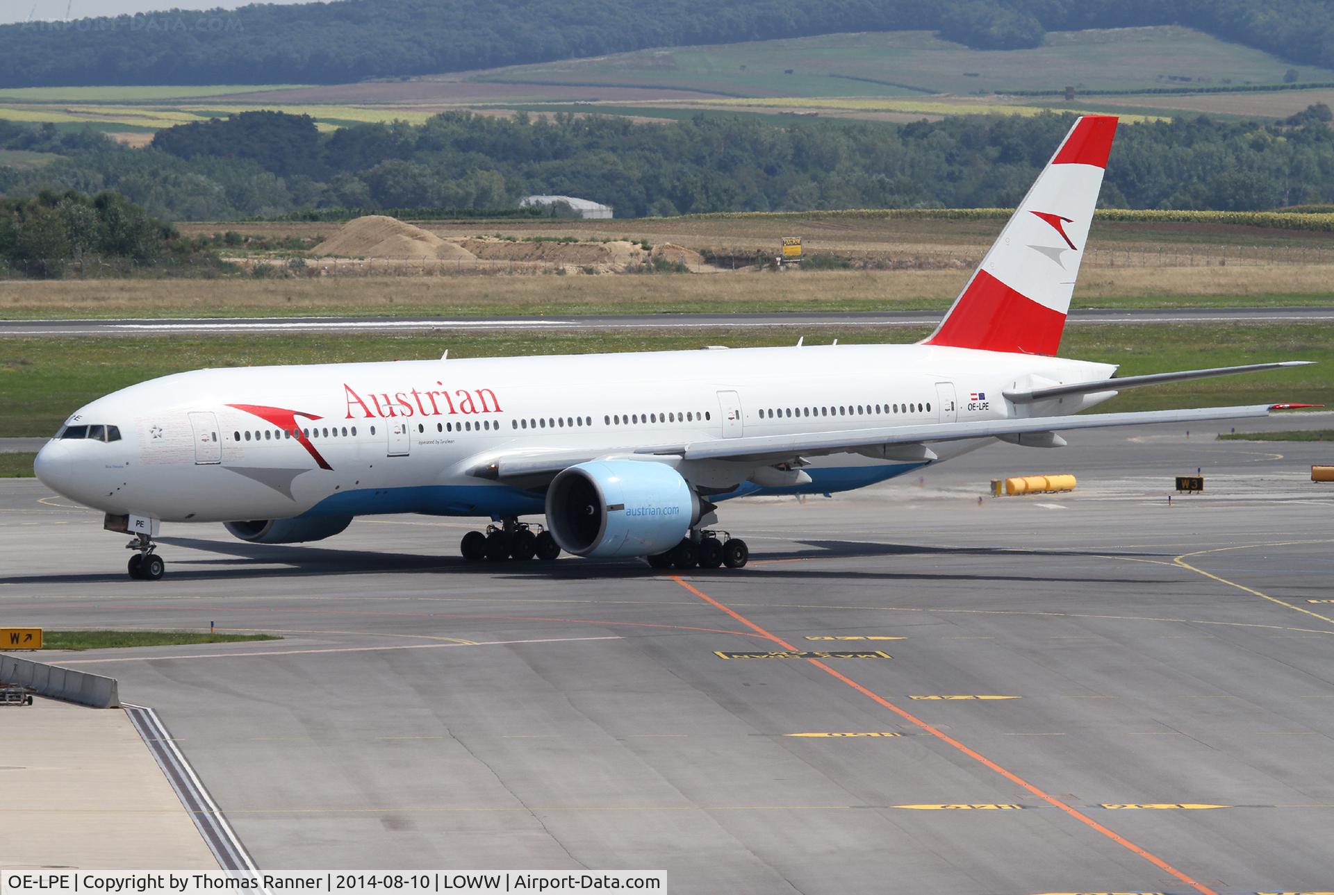 OE-LPE, 1998 Boeing 777-2Q8/ER C/N 27607, Austrian B777